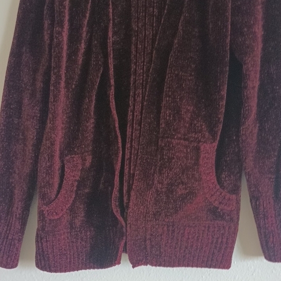 Mudd Y2K Burgundy Velvet Sweater Cardigan Women's Size Small Front Pockets Cozy - Picture 6 of 7